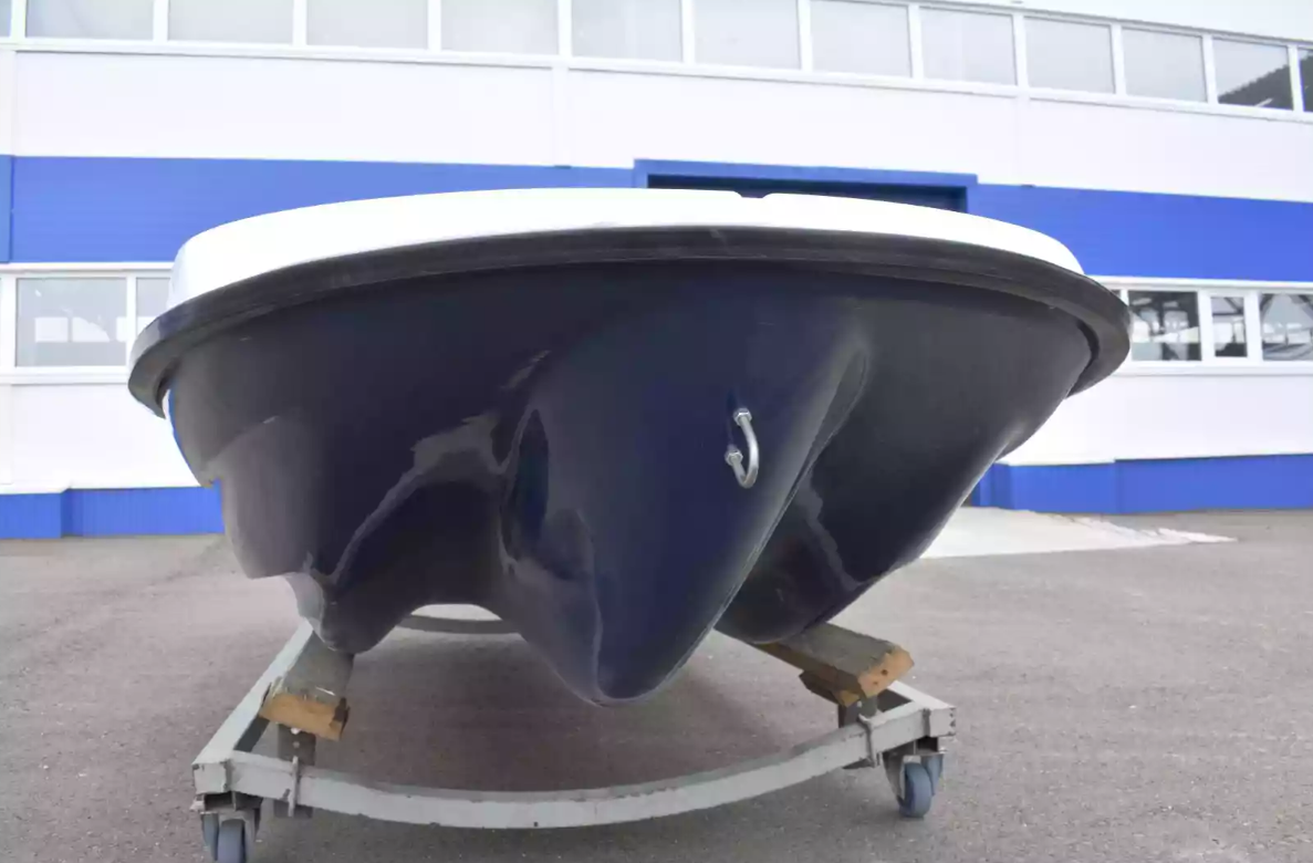 Стеклопластиковая лодка Пингвин New (тримаран) в Кирове