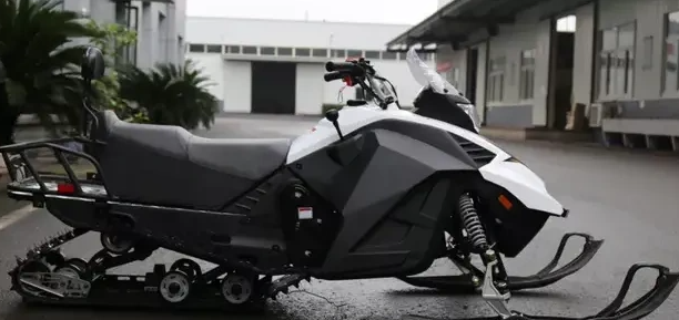 Снегоход ULAR 220 в Кирове