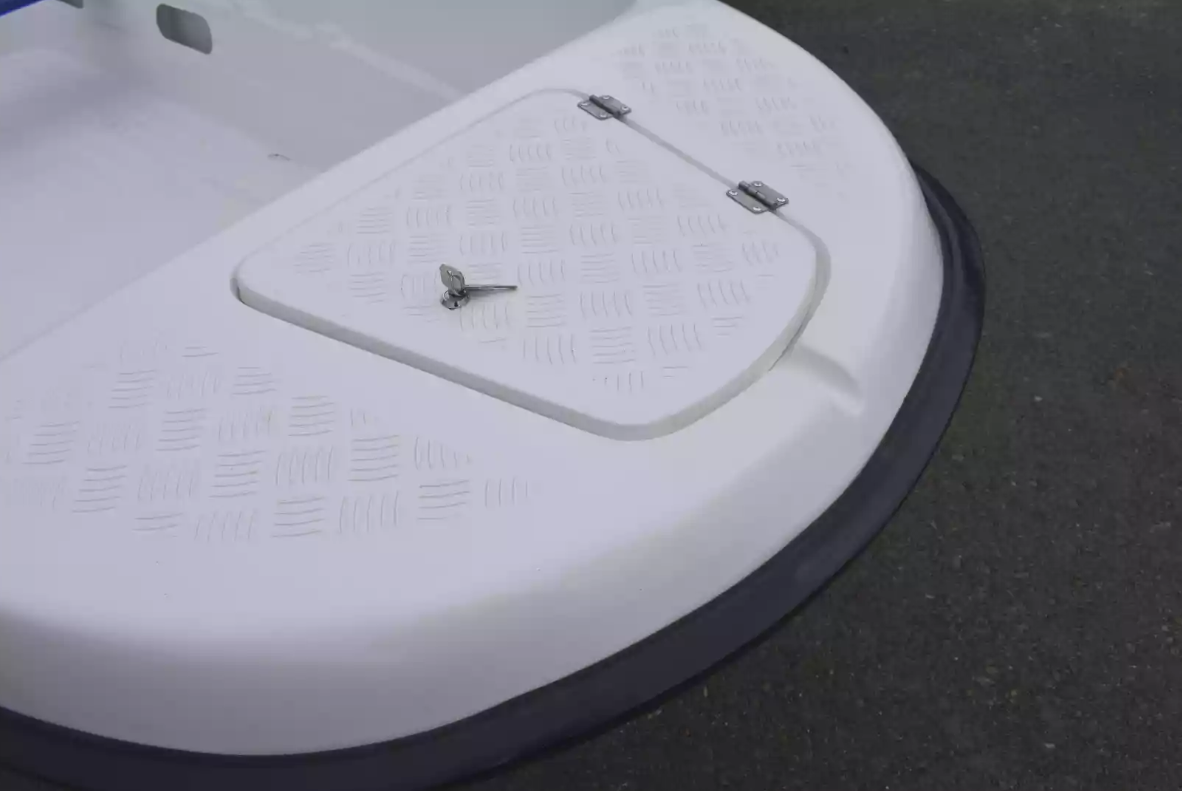 Стеклопластиковая лодка Пингвин New (тримаран) в Кирове