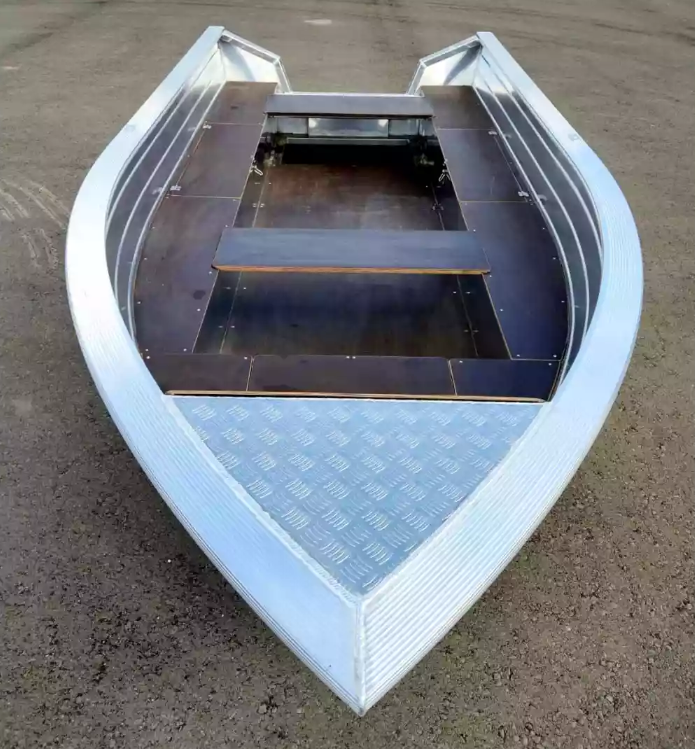 Алюминиевая лодка Неман-400 в Кирове