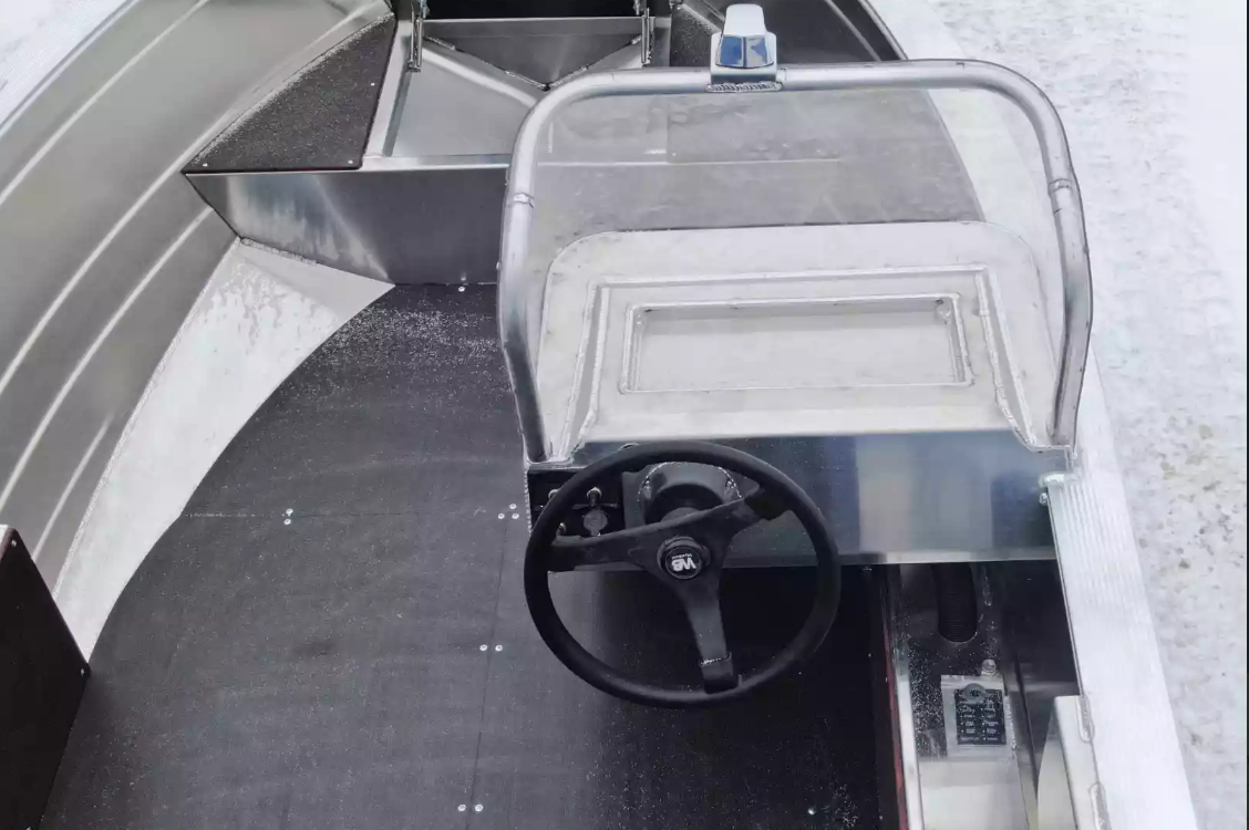 Алюминиевая лодка Неман-400 С в Кирове