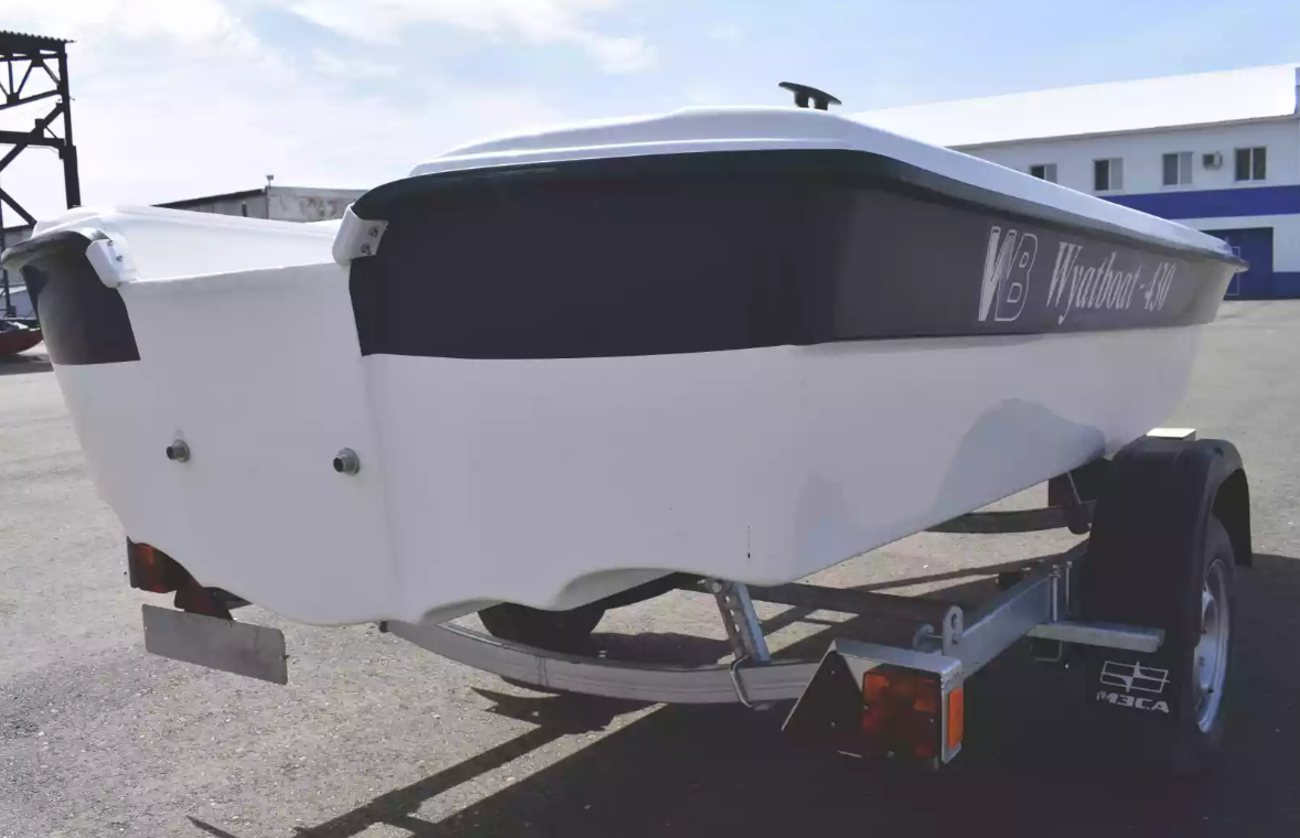 Стеклопластиковая лодка Wyatboat 430 тримаран в Кирове