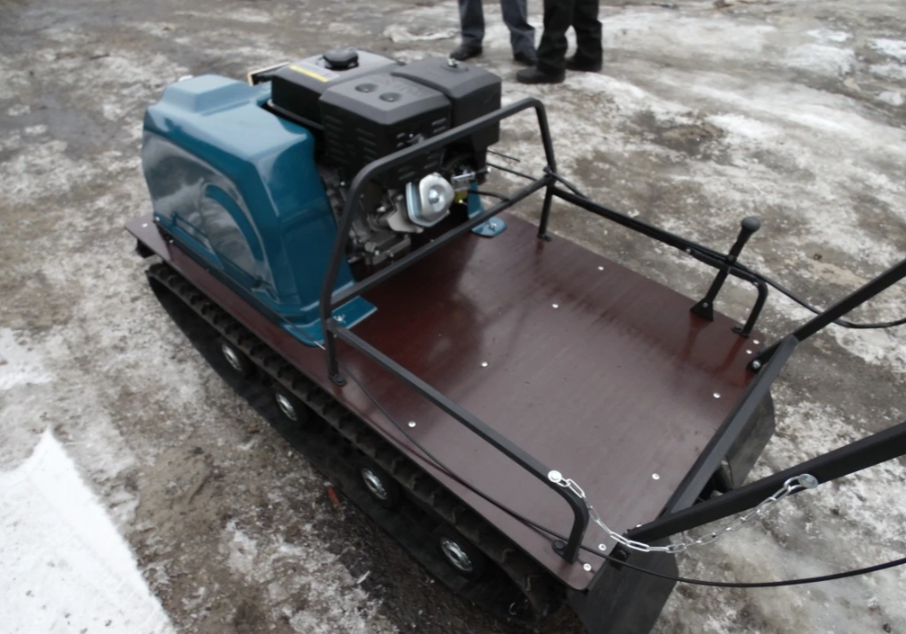 Мотобуксировщик AhtaR LR13 с реверс-вариатором Буран (задний ход) в Кирове