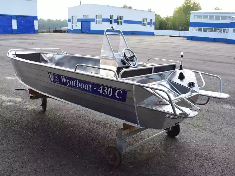 Алюминиевый катер Wyatboat-430 C в Кирове Алюминиевый катер Wyatboat-430 C в Кирове