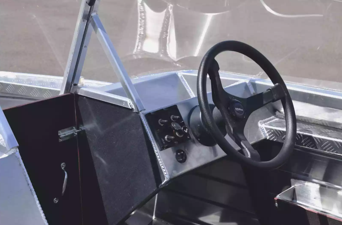 Алюминиевая лодка Wyatboat-390 DCM в Кирове