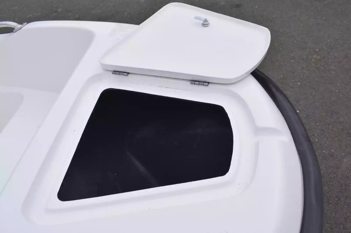 Стеклопластиковая лодка Пингвин New (тримаран) в Кирове