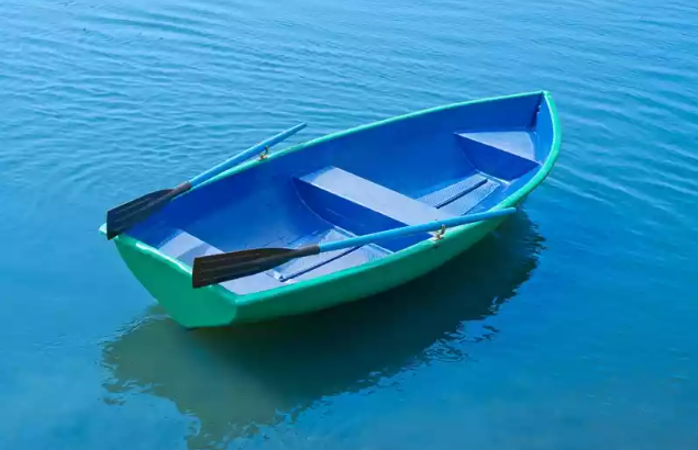 Стеклопластиковая лодка Дельфин в Кирове