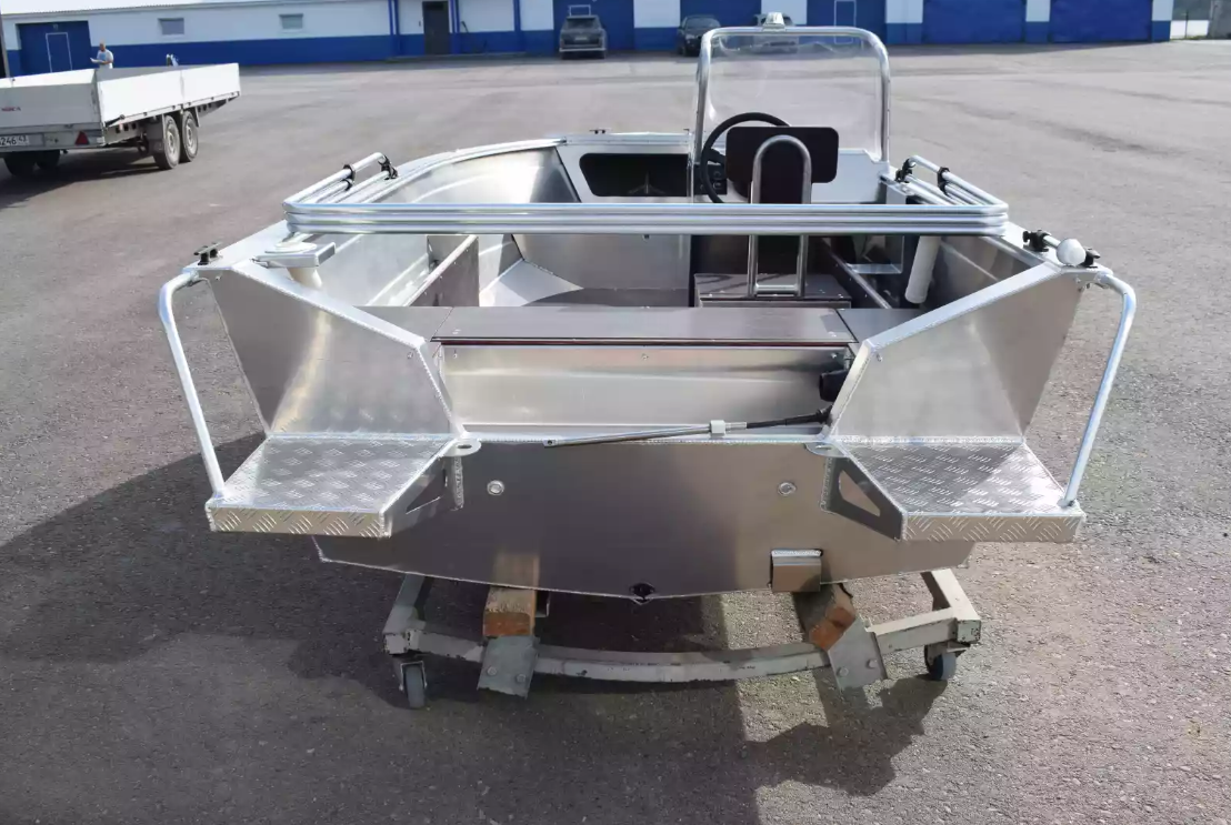 Алюминиевая лодка Неман-400 С в Кирове