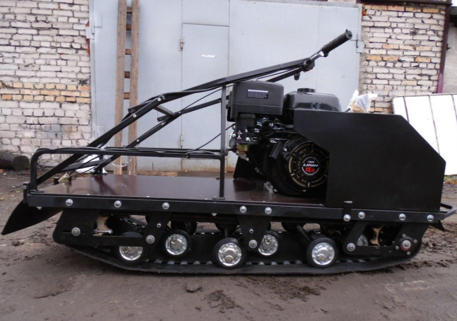 Мотобуксировщик AhtaR Зима 15 л/с с вариатором в Кирове