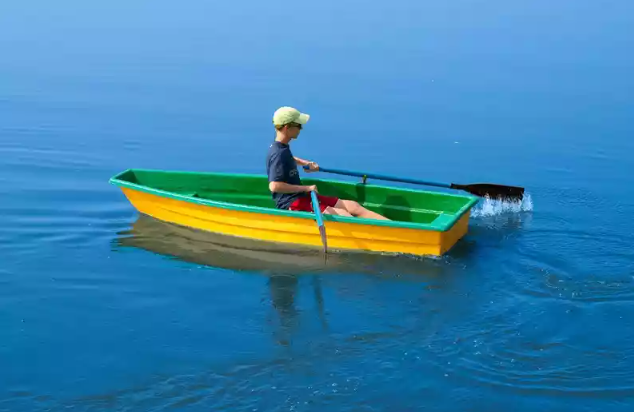 Стеклопластиковая лодка Малютка в Кирове