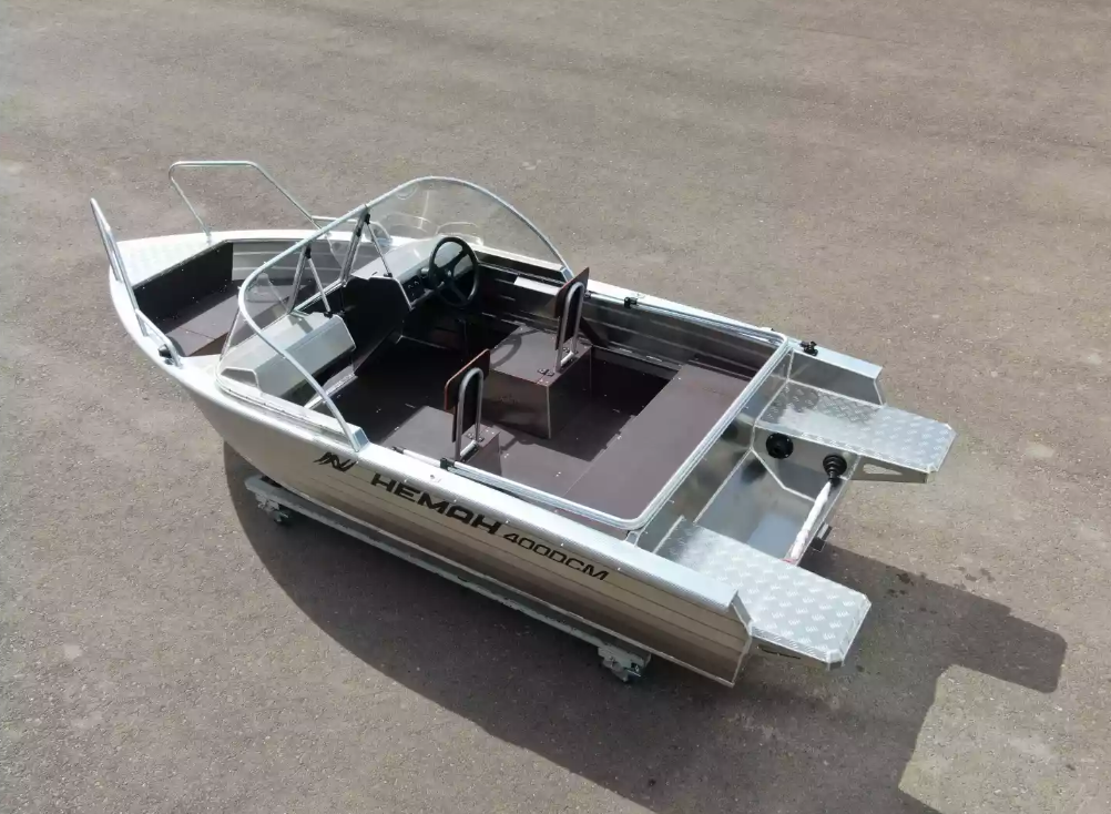 Алюминиевая лодка  Неман-400 DCM NEW в Кирове