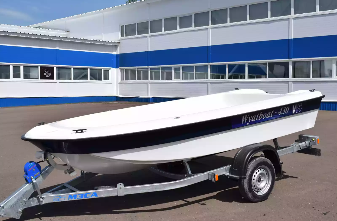 Стеклопластиковая лодка Wyatboat 430 тримаран в Кирове