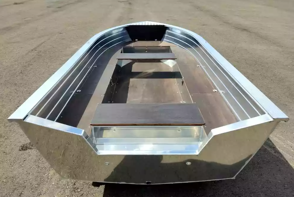 Алюминиевая лодка Неман-400 в Кирове