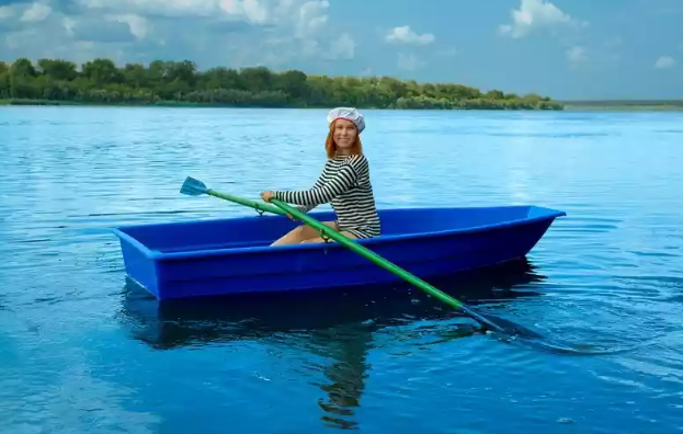 Стеклопластиковая лодка Малютка в Кирове