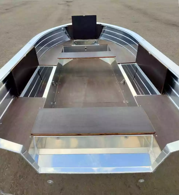 Алюминиевая лодка Неман-400 в Кирове