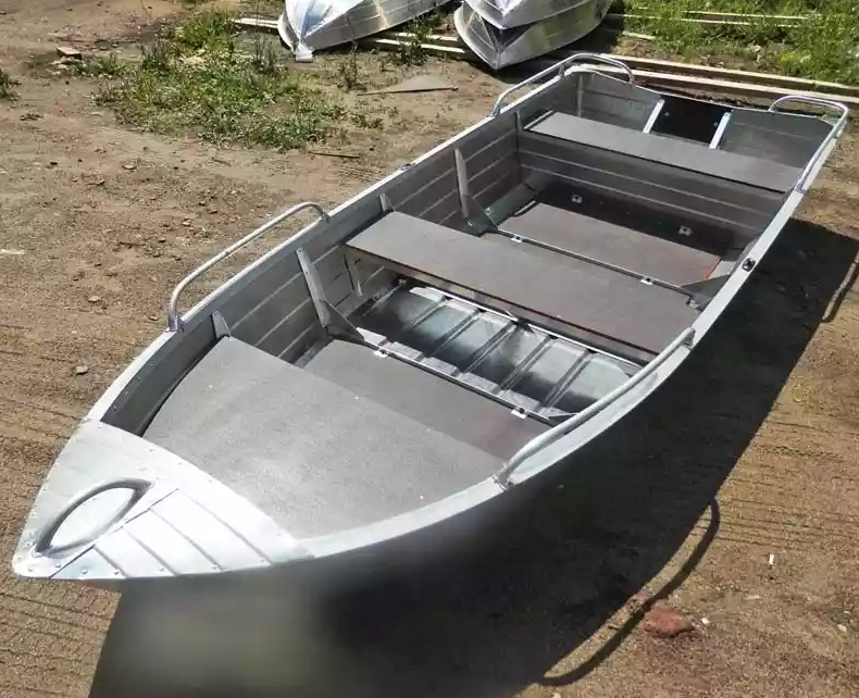 Алюминиевая лодка Вятка-Профи 37 в Кирове