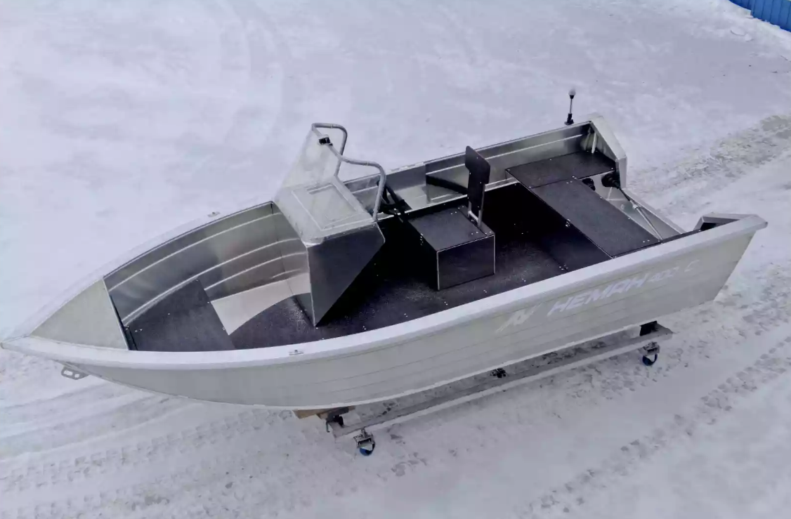 Алюминиевая лодка Неман-400 С в Кирове