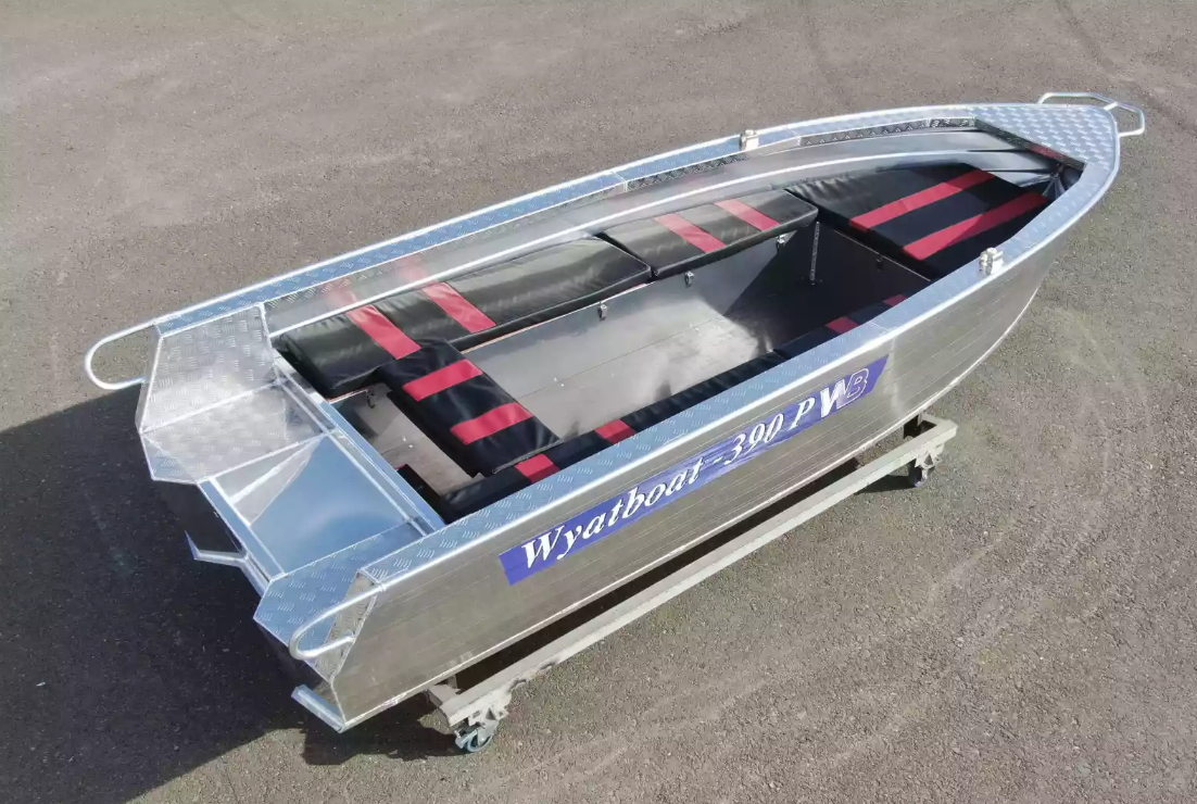 Алюминиевая лодка Wyatboat-390РМ увеличенный борт в Кирове