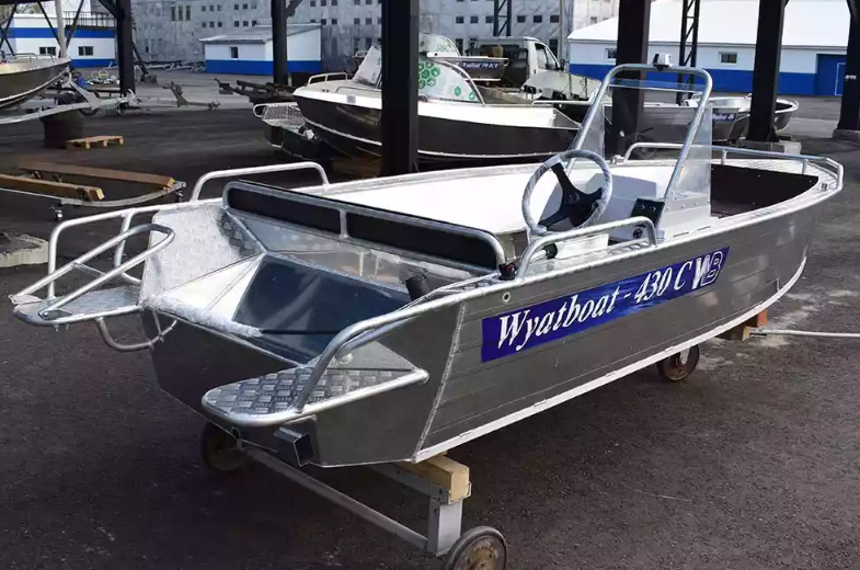 Алюминиевый катер Wyatboat-430 C в Кирове Алюминиевый катер Wyatboat-430 C в Кирове