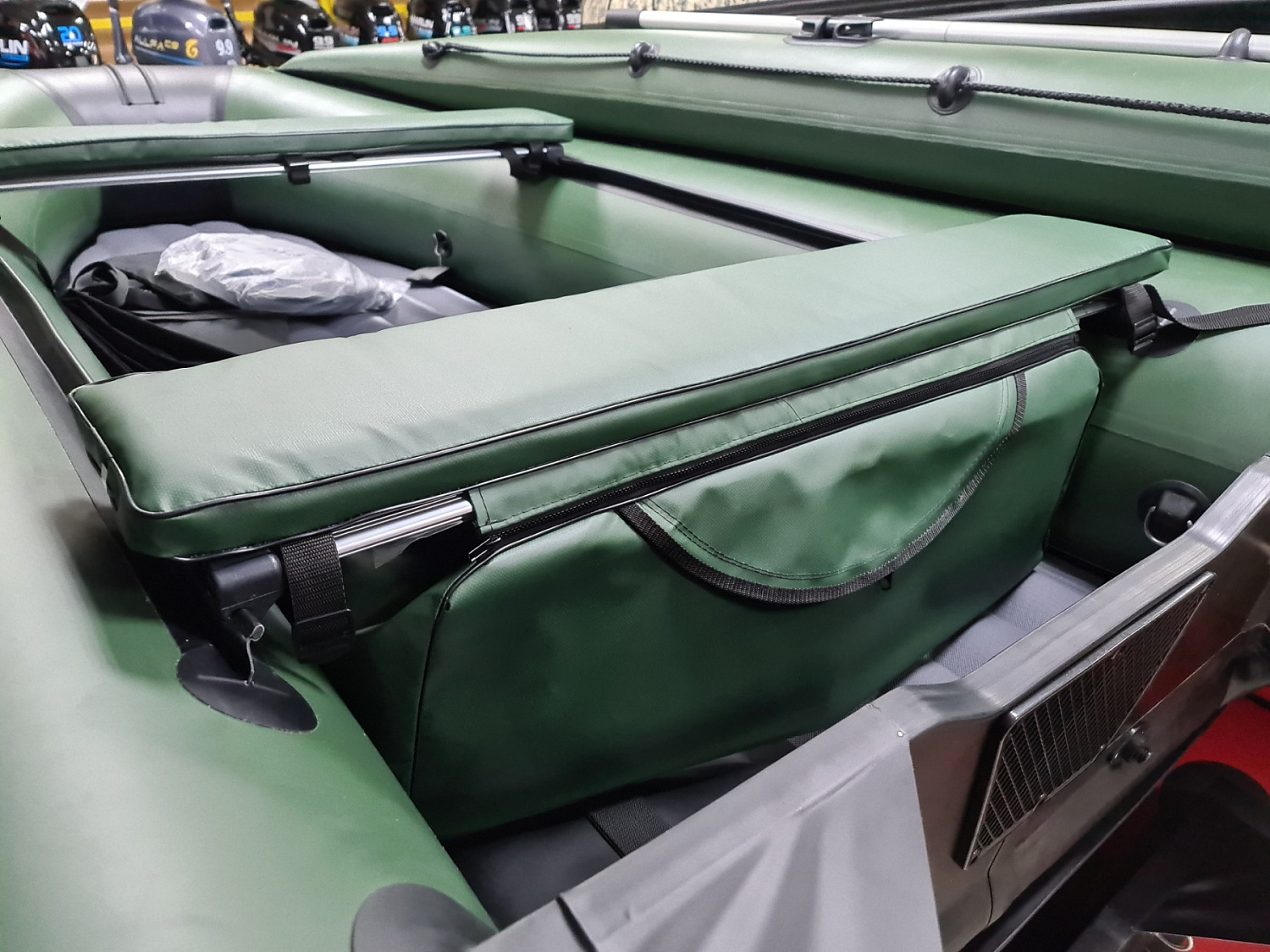 КОМПЛЕКТ МЯГКИХ НАКЛАДОК С СУМКОЙ ДЛЯ ЛОДОК 90Х20 ЗЕЛЕНЫЙ в Кирове