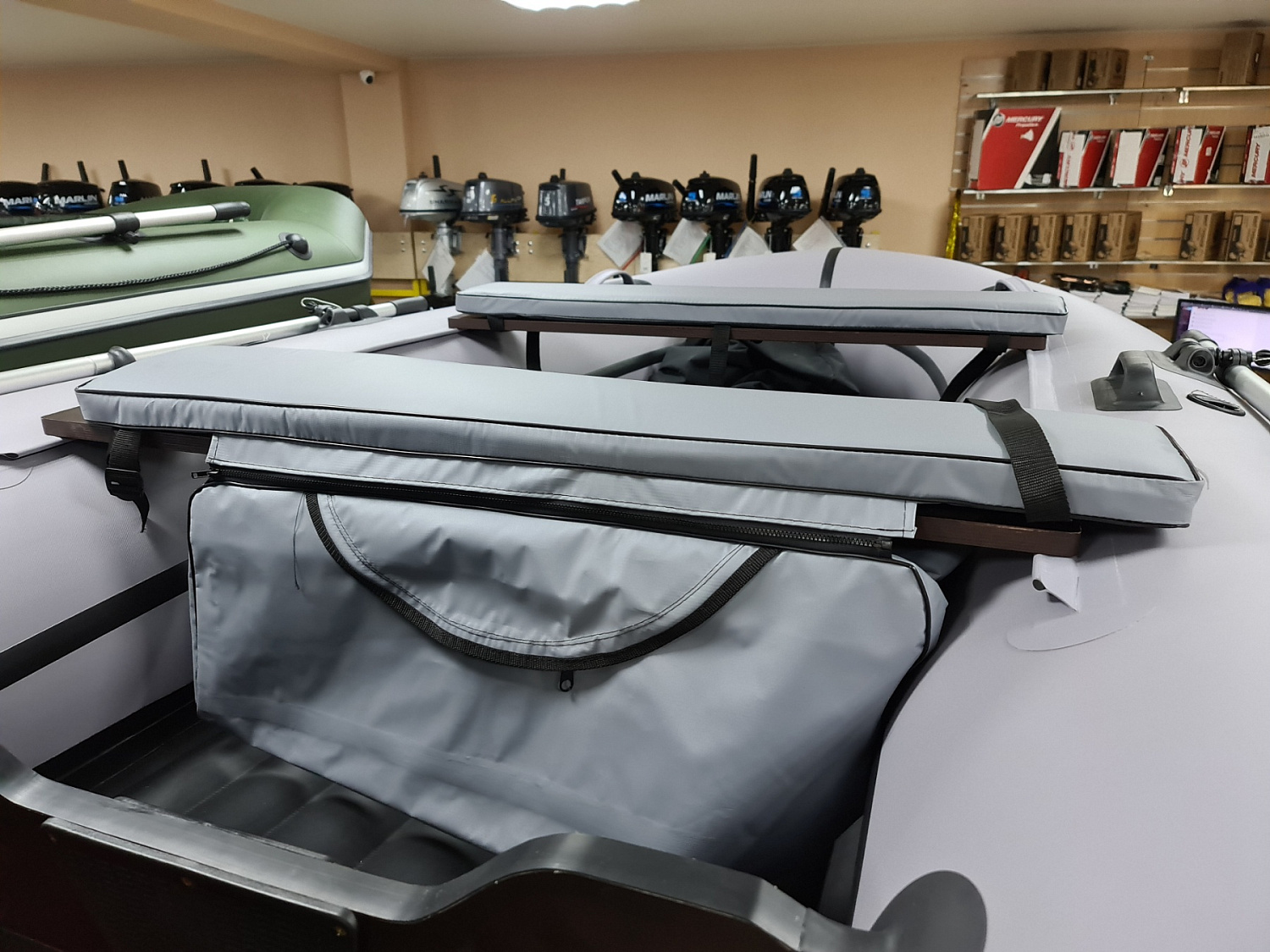 КОМПЛЕКТ МЯГКИХ НАКЛАДОК С СУМКОЙ ДЛЯ ЛОДОК 110Х20 СЕРЫЙ в Кирове