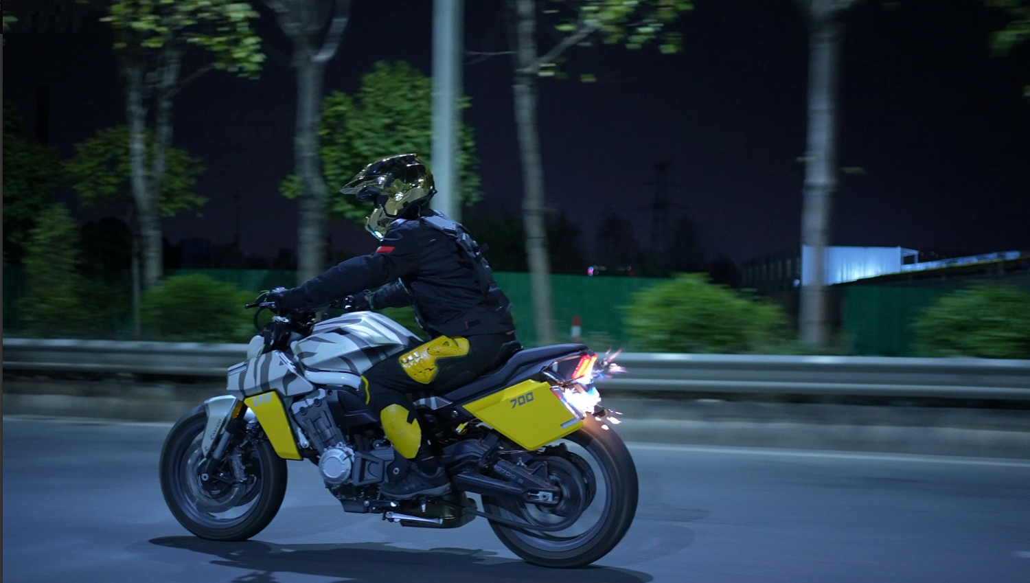 Мотоцикл Benda LFS 700 в Кирове